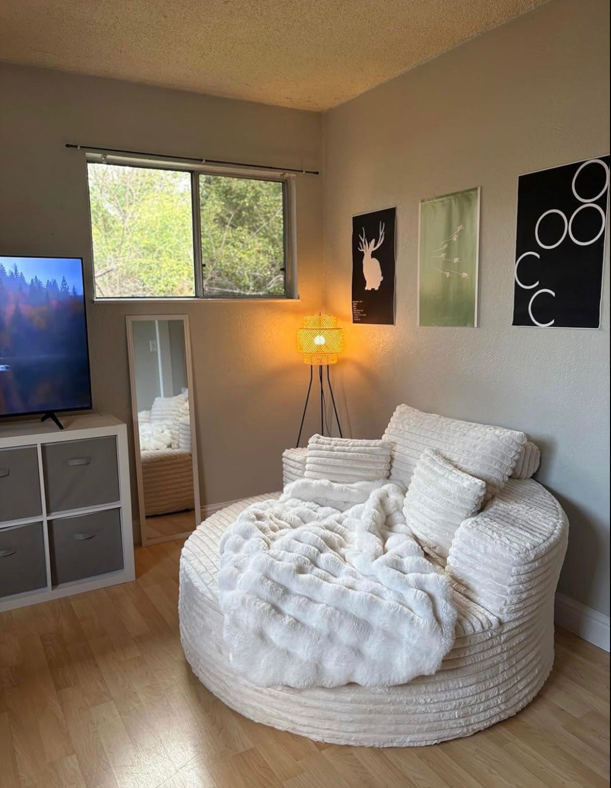 STOREFLIX® Soren — El centro de atención en cualquier sala.