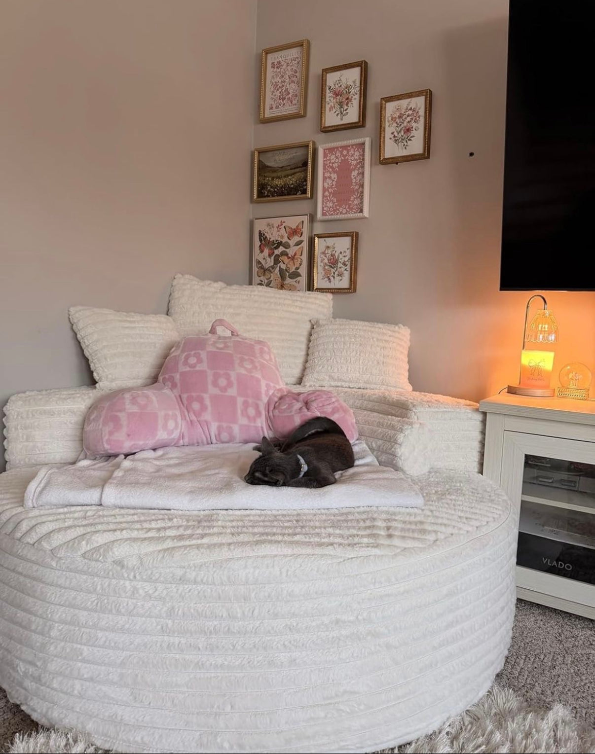 STOREFLIX® Soren — El centro de atención en cualquier sala.